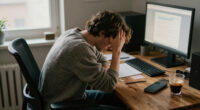 5 Harmful Habits That Make A Stressful Day Even Worse